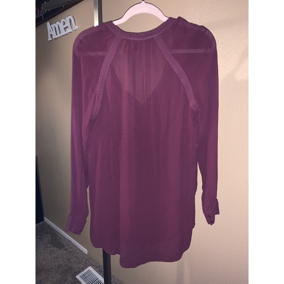 A tunic - Picture 2 of 2